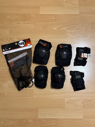 Patines en línea Oxelo niño con protecciones.