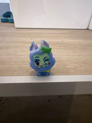 Figuras de animales de juguete