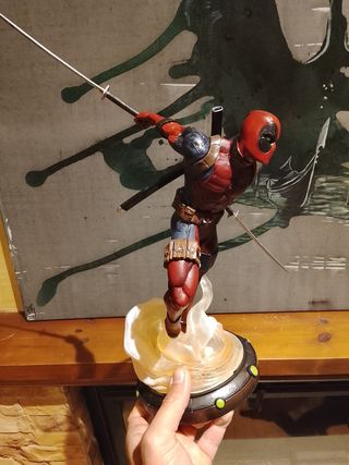 Figura Deadpool pvc diorama diamond gallery 26 cm