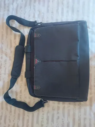 Maletín portátil negro