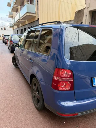 Volkswagen Touran 2009