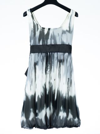 Vestido tirantes estampado blanco y negro Talla 42