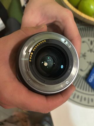 Objetivo Canon RF 85mm F2 Macro IS STM