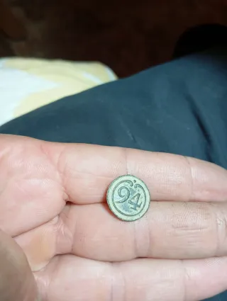 Botón francés antiguo con número 94
