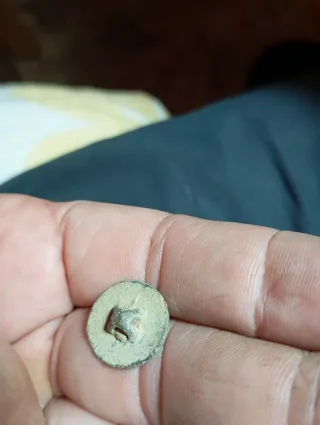 Botón francés antiguo con número 94