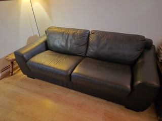 Sofá de piel negro/marrón