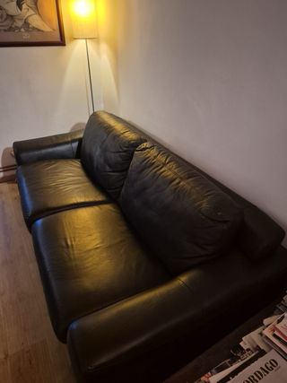 Sofá de piel negro/marrón