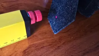 Nivel laser burbuja amarillo