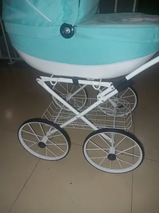 Carrito de muñecas