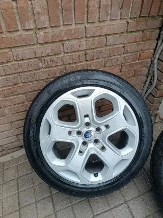 4 Llantas 18 pulgadas Ford