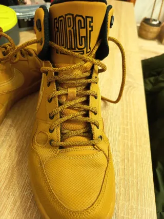 Stivali Nike Caramelo