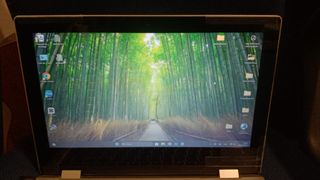 Portátil Lenovo Yoga