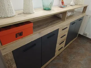 Mueble comedor madera negro y marrón