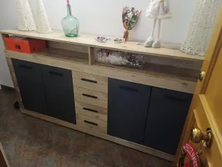 Mueble comedor madera negro y marrón