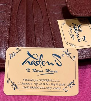 Portafoglio da donna in pelle marrone