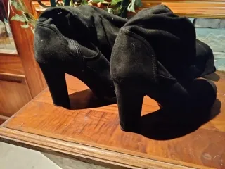 Stivali alti neri sexy