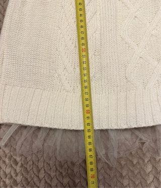 Vestido de punto crema  con tul