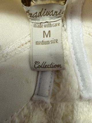 Vestido de punto crema  con tul