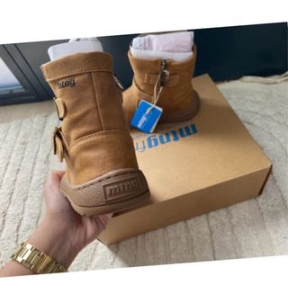 Botas Mustang Barefoot Talla 33