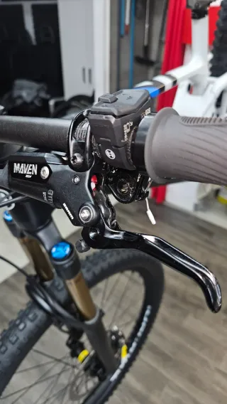 Mondraker Crafty Carbon RR/S