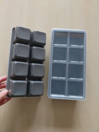 Cubiteras de hielo con tapa (2 unidades)