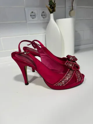 Zapatos de tacón fucsia talla 38