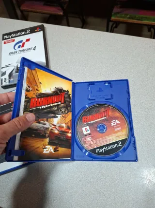 Lote 4 Videojuegos PS2: Gran Turismo 4, Burnout Revenge