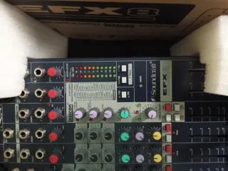 Mesa de directo Soundcraft EFX8
