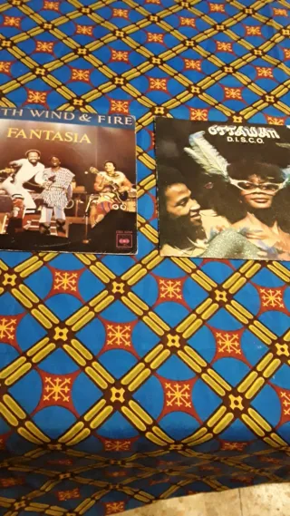 Lote 2 Vinilos R&B/Soul: Earth, Wind & Fire, Ottaw