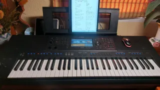 Teclado Yamaha PSR SX700