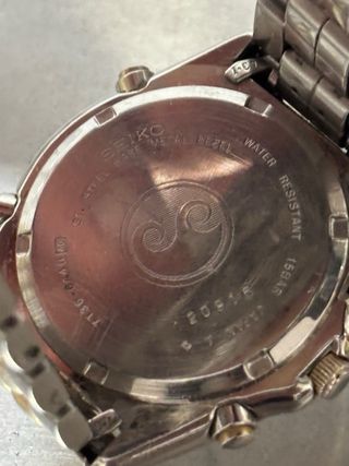Reloj Seiko Chronograph Quartz Dorado/Plateado