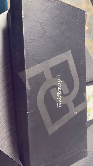 Stivali alti con tacco sottile marroni da donna