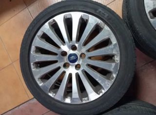 Llantas Ford