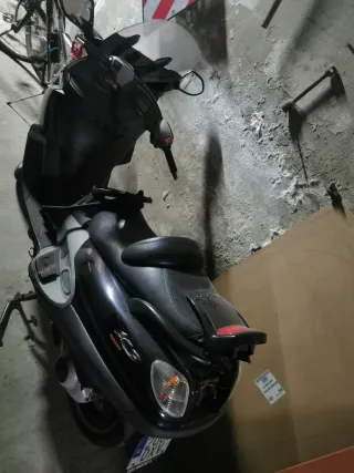 Moto Scooter Negra