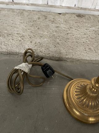 Lámpara de pie dorada bronce macizo