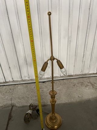 Lámpara de pie dorada bronce macizo