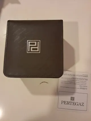 Reloj Pertegaz Negro y Plateado