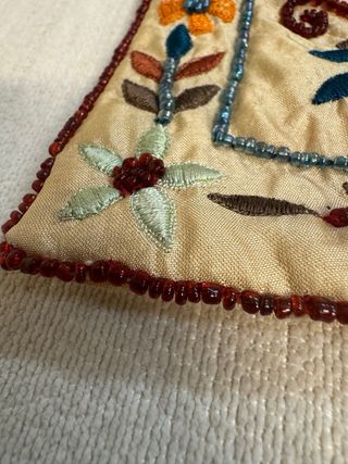 Bolso de fiesta bordado