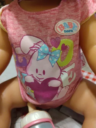 Muñeco Baby Born con accesorios