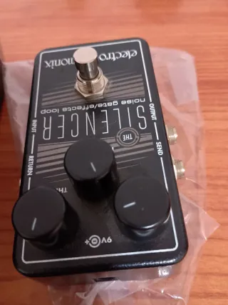 Electro Harmonix The Silencer Pedal