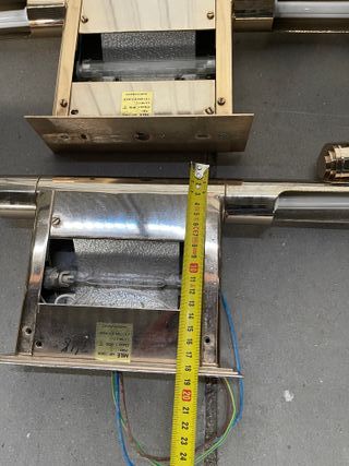 Aplique de pared dorado metal