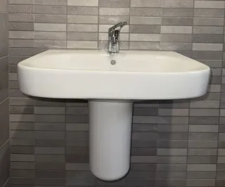 Lavabo Roca con semipedestal. Con GRIFO incluido