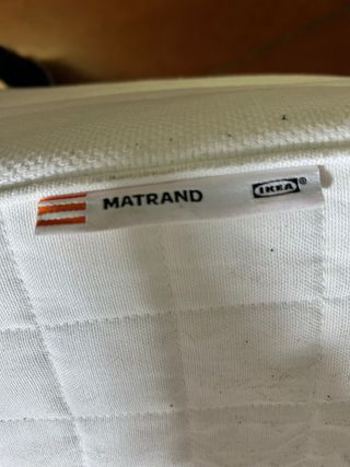 Base Cama 1.35 Metal y Madera y colchón