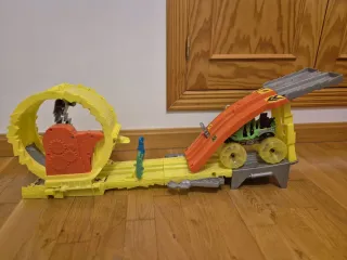 Hot Wheels Monster Trucks Power Smashers