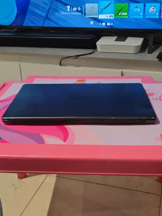 Huawei Matebook MRC-WX0 i7 8GB RAM