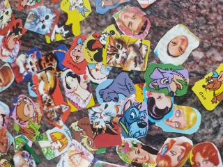 Cromos troquelados antiguos Disney y varios