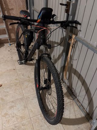 Bicicleta Cube MTB 29