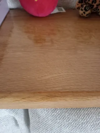 Estanterías de madera con acabado plastificado