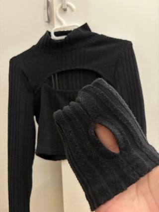 Top negro Shein escote talla S