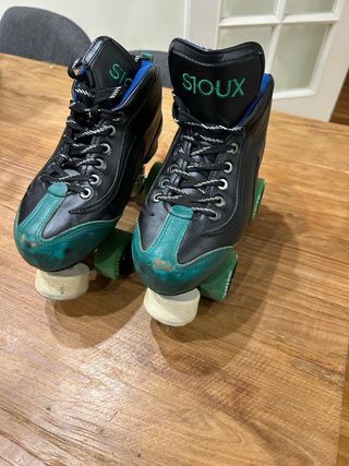 Patines de hockey Sioux negros y verdes. Talla 40